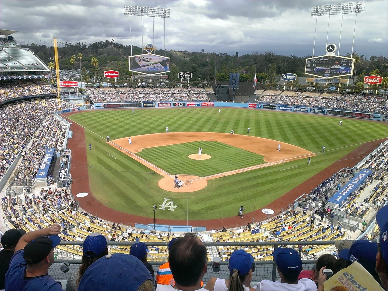 Prediksi MLB AI: cara kerja prediksi gambeta.ai — aksi pertandingan