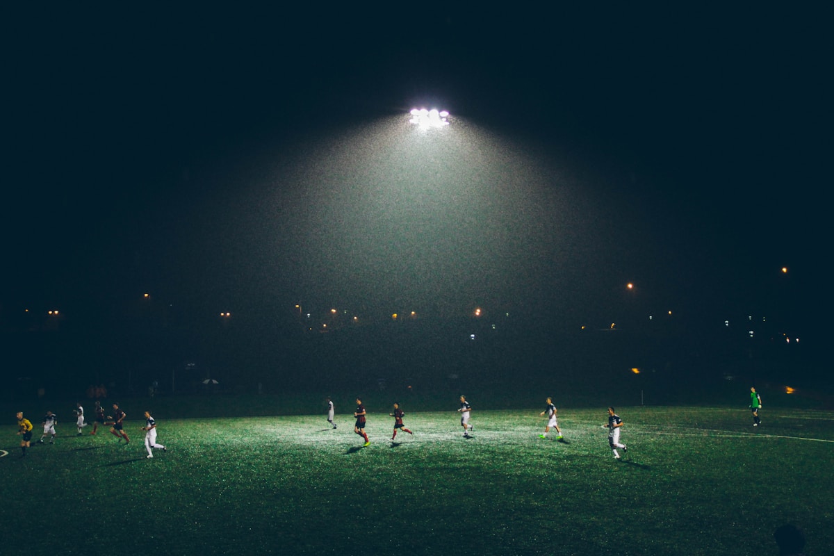 Sofascore vs Transfermarkt: który naprawdę pomaga w zakładach?